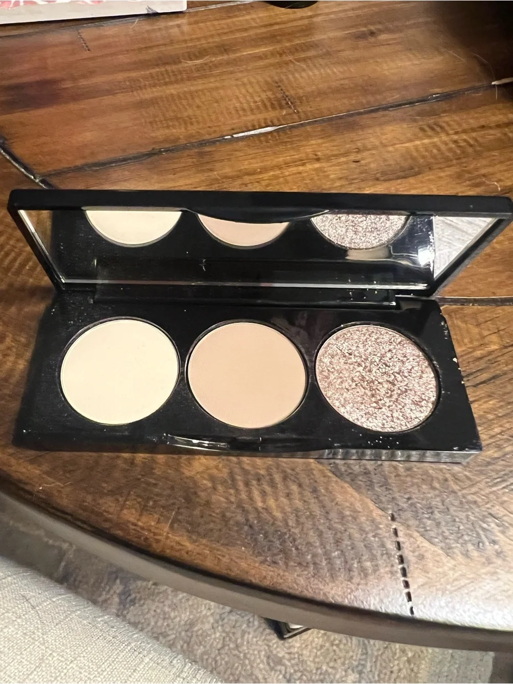 Bobbi Brown Eyeshadow Trio -Everyday Greys